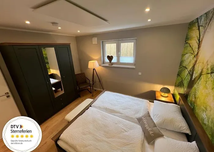 Weinberg Idyllische Ruhe, Nahe Den Weinbergen Traben-Trarbach